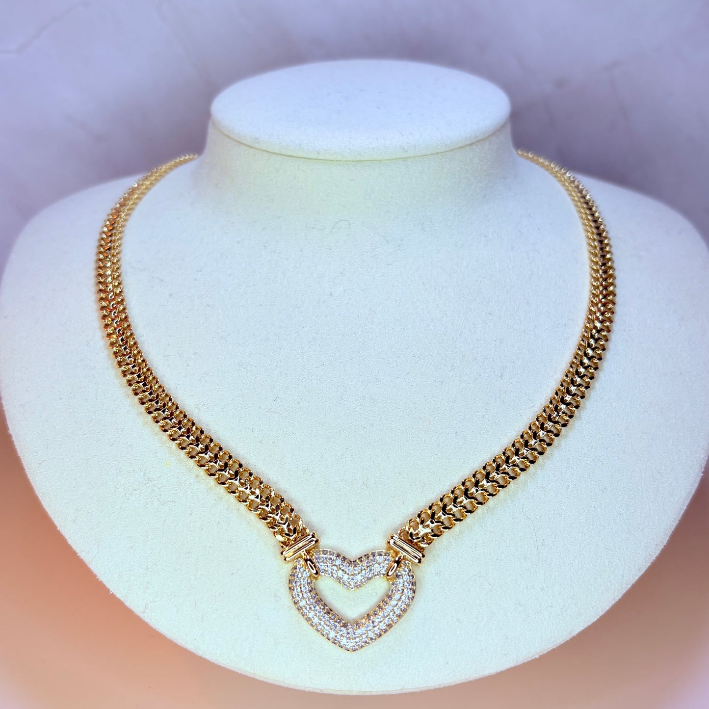 baby love gargantilla