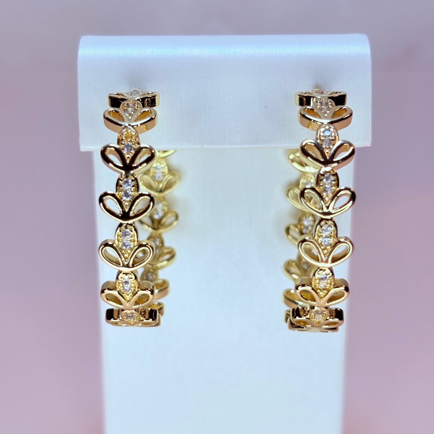 chloe hoops