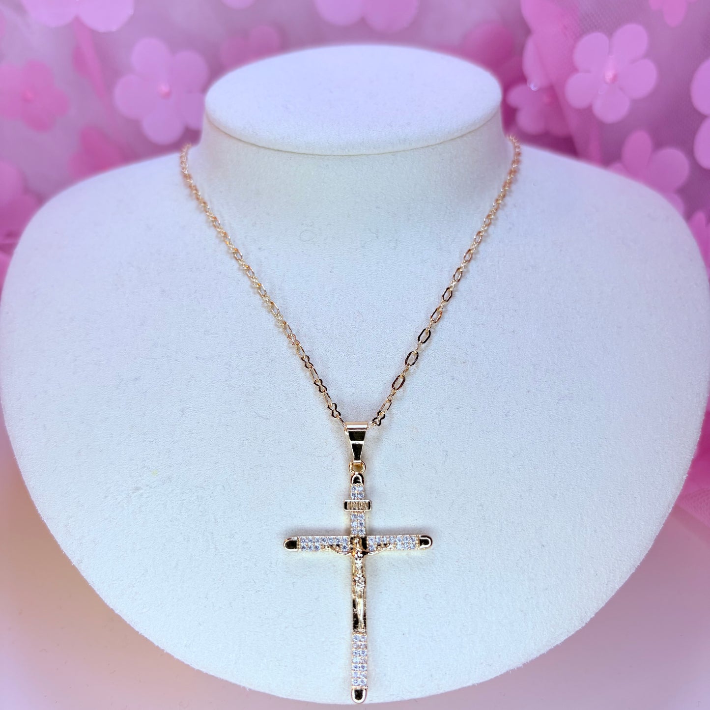 dainty jesus cross necklace