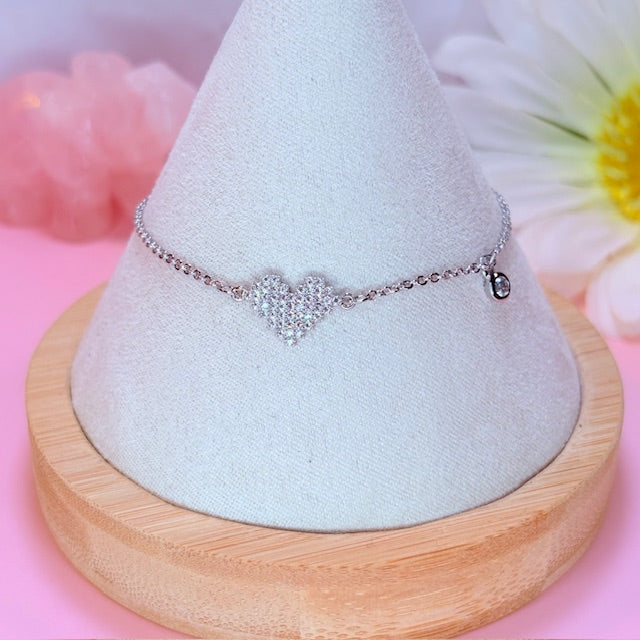 dainty silver heart bracelet