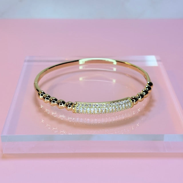 diamond glow bar bangle
