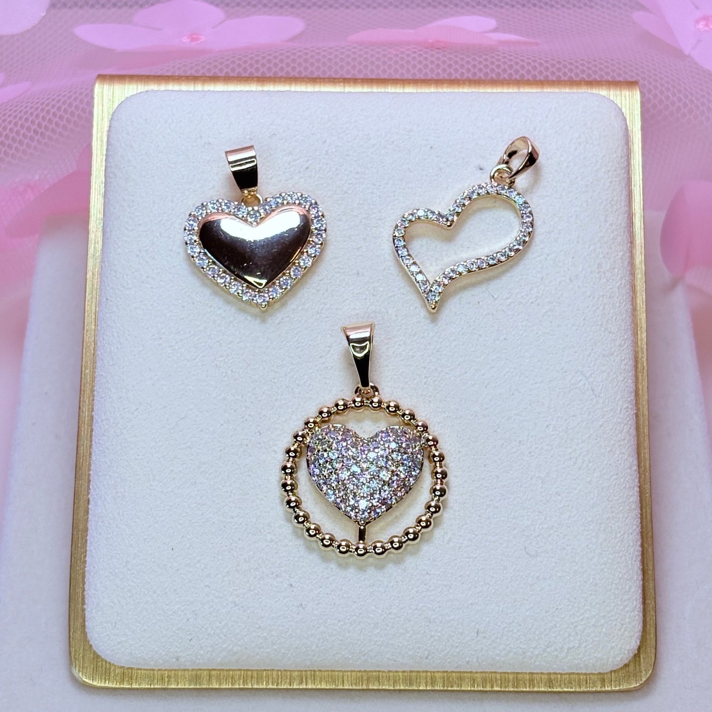 glimmer heart pendant trio