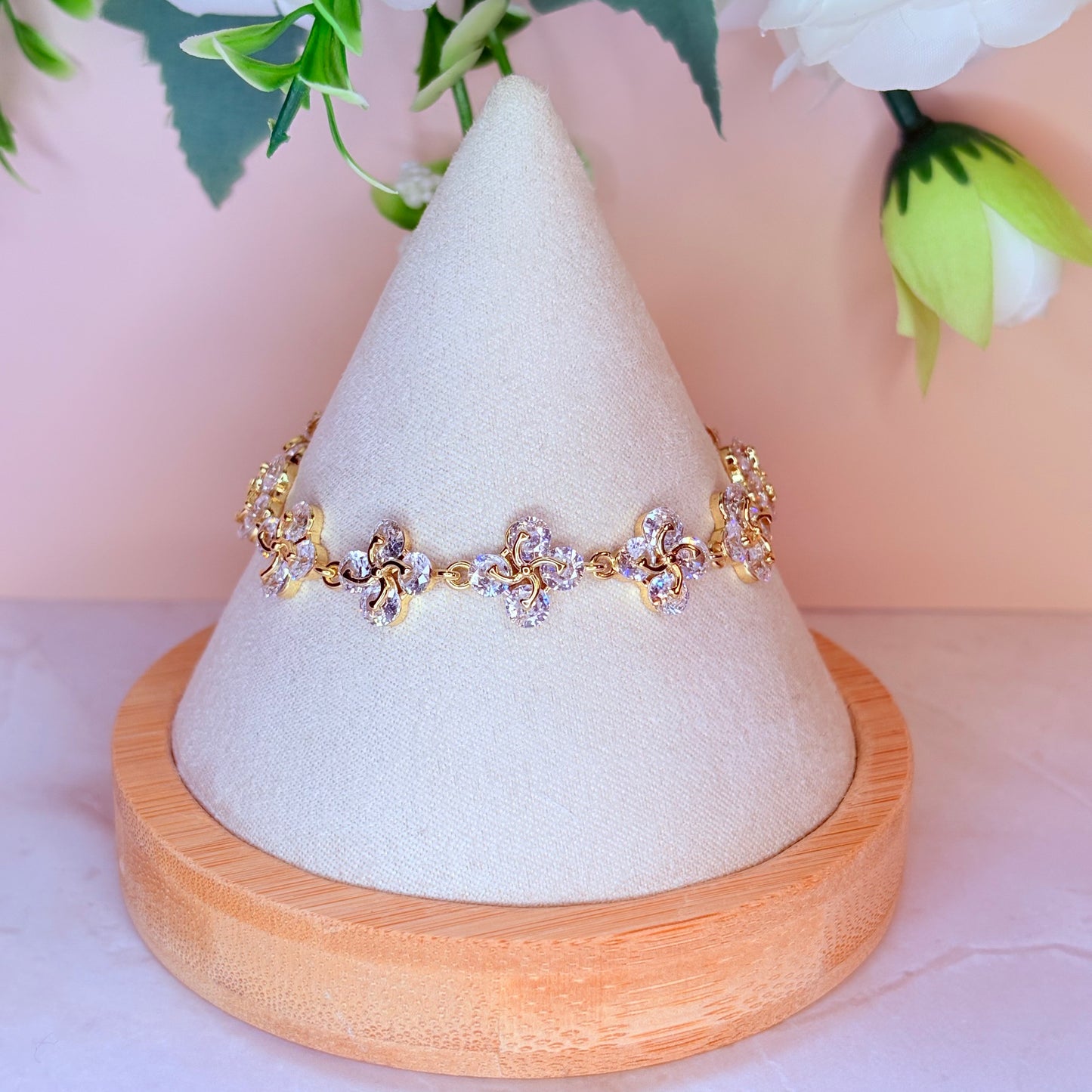 kamiya flower bracelet