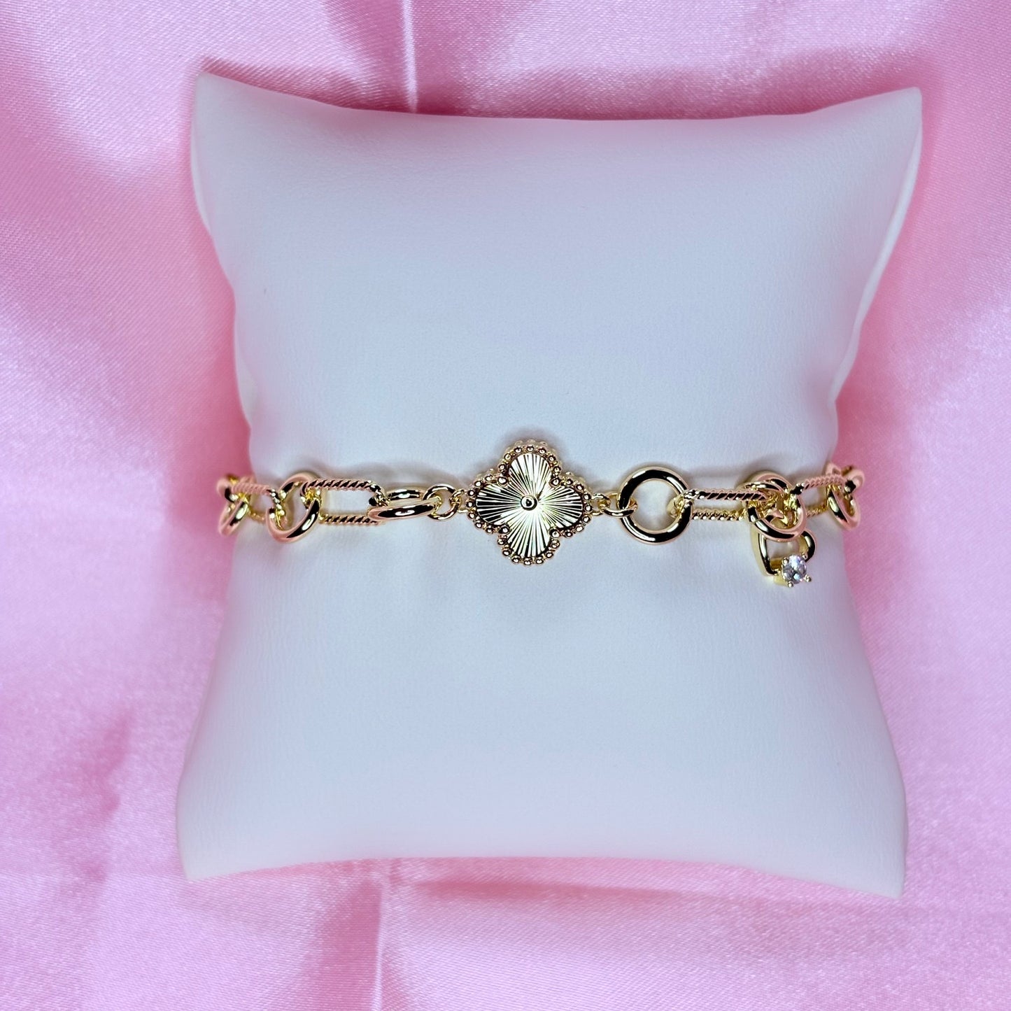 lucky bloom bracelet