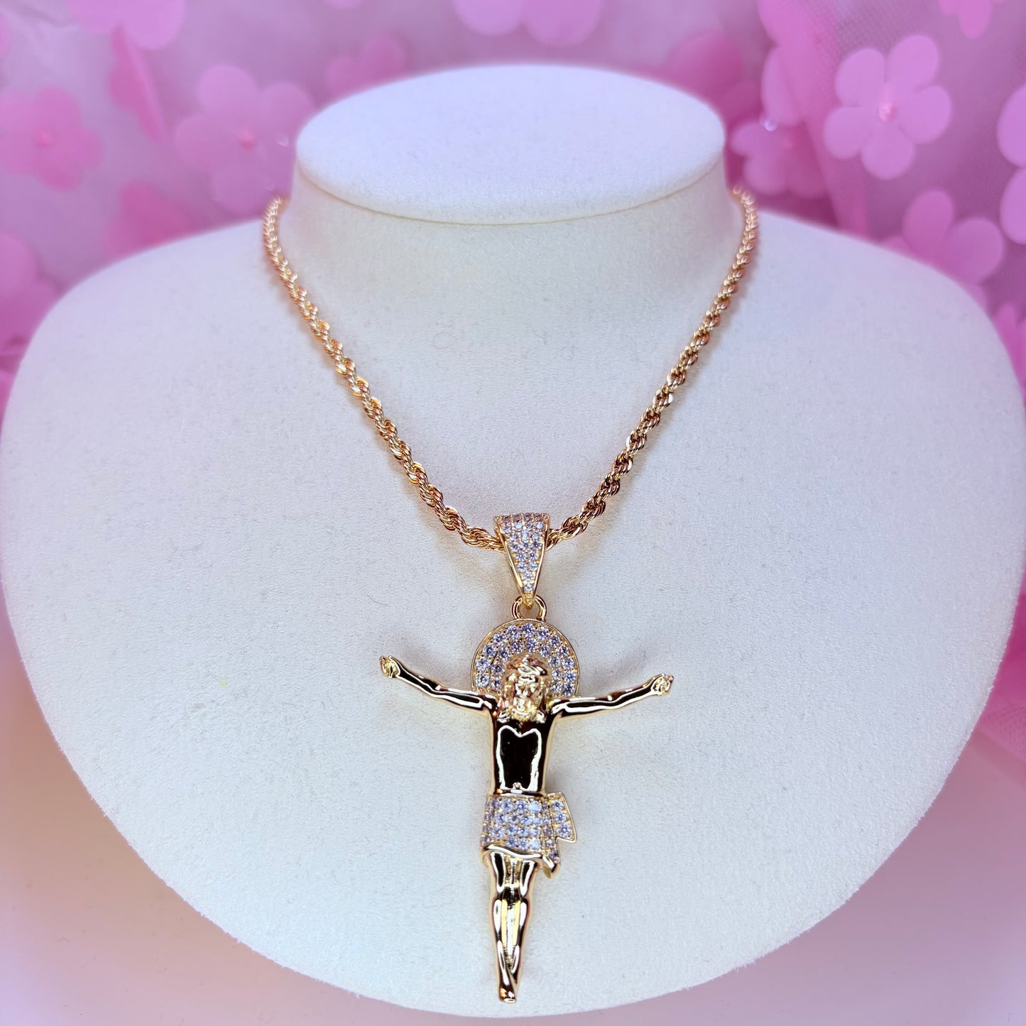 luxe halo jesus necklace