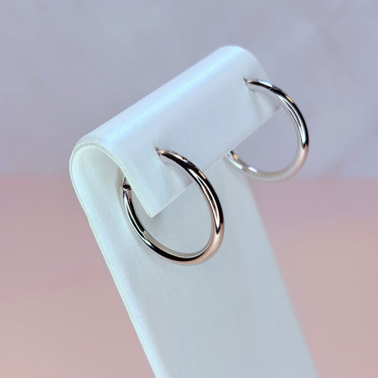 primrose silver hoop earrings