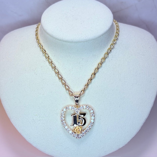 quince corazon necklace