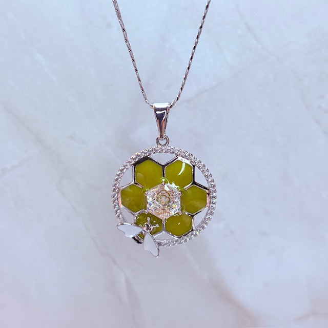 silver kiana honey bee necklace
