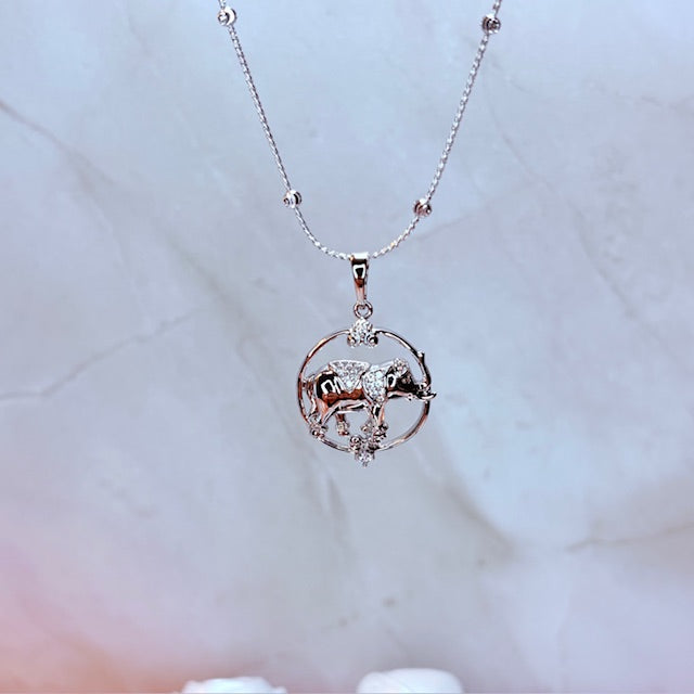 silver liko elephant necklace