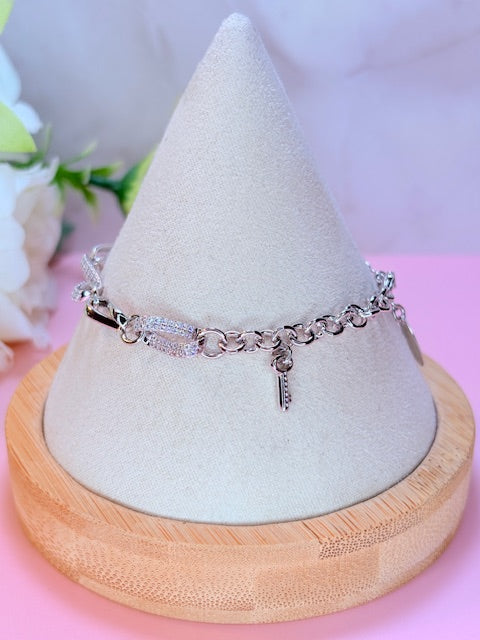 silver link bracelet