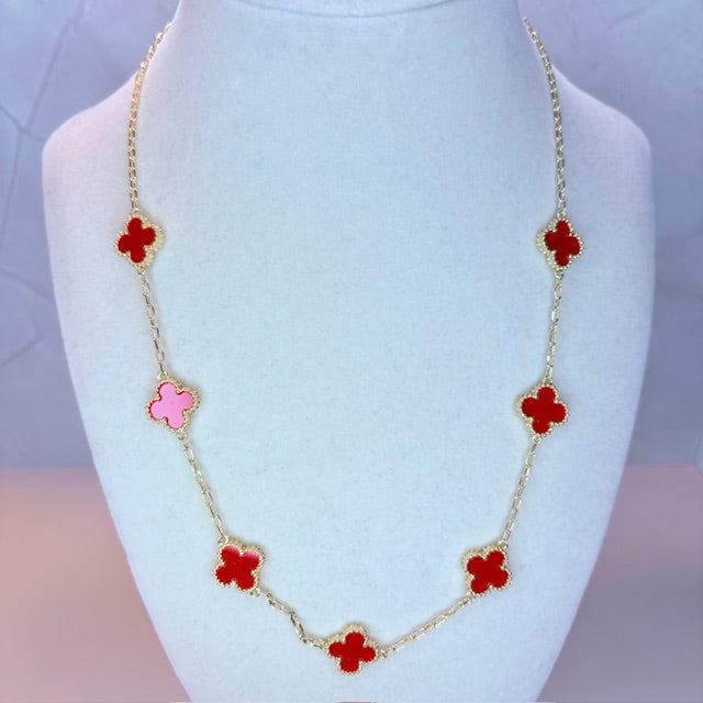 trebol necklace in 14K