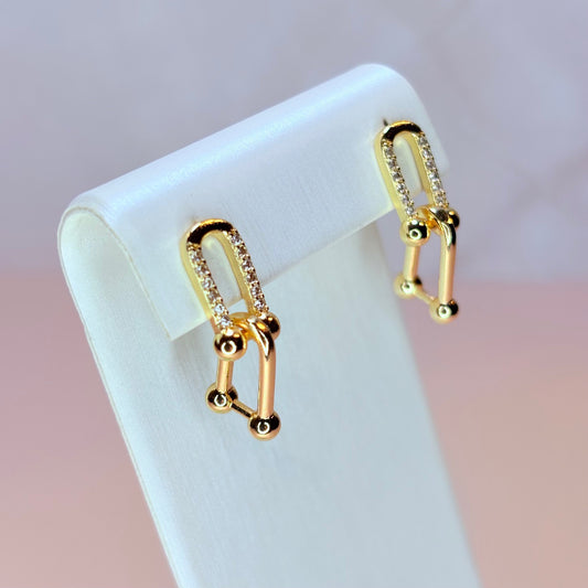 u-link earrings