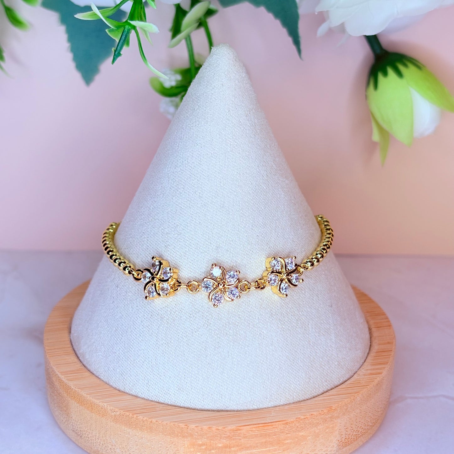 adjustable lisa flower bracelet