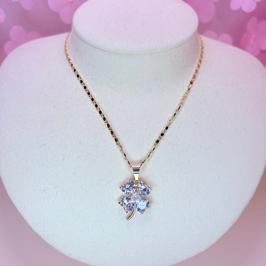alohi clover necklace