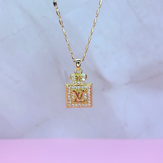 LV beauty necklace