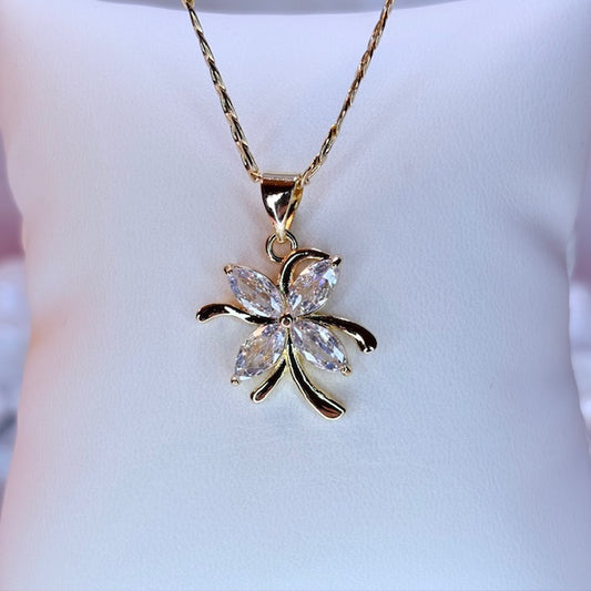 noelani flower necklace