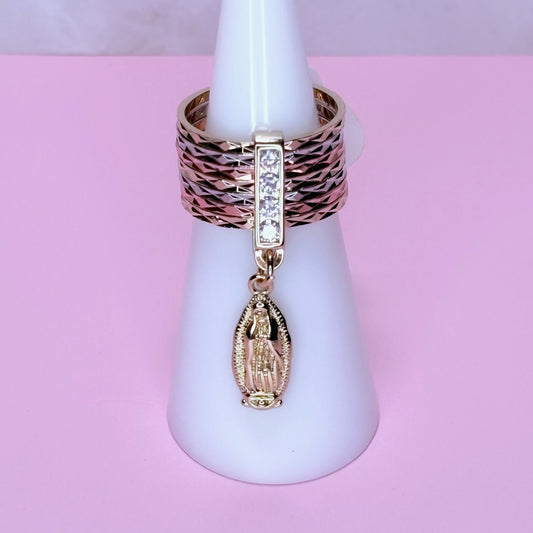 anillo semanario dorado de la virgencita