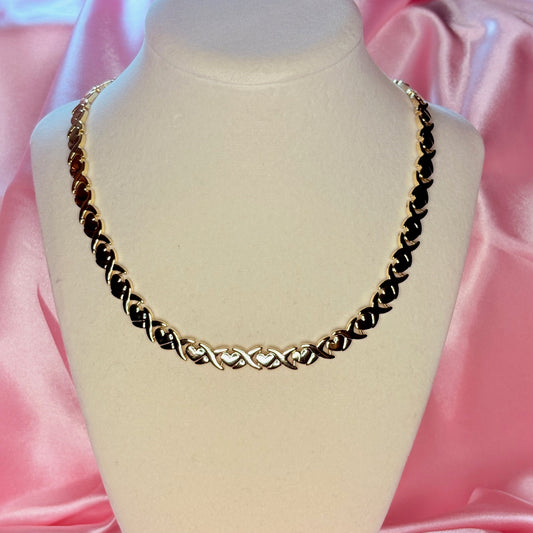 xoxo necklace