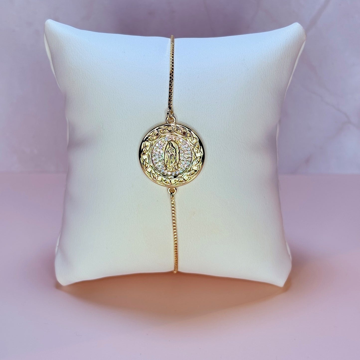 adjustable virgencita brillante bracelet