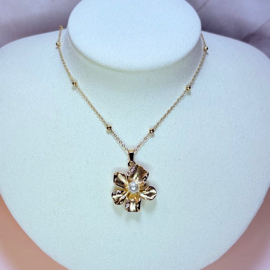armani flower necklace
