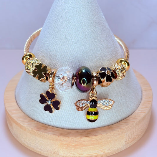 bee-utiful charm bangle