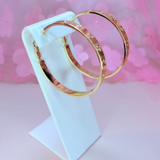 diva hoop earrings