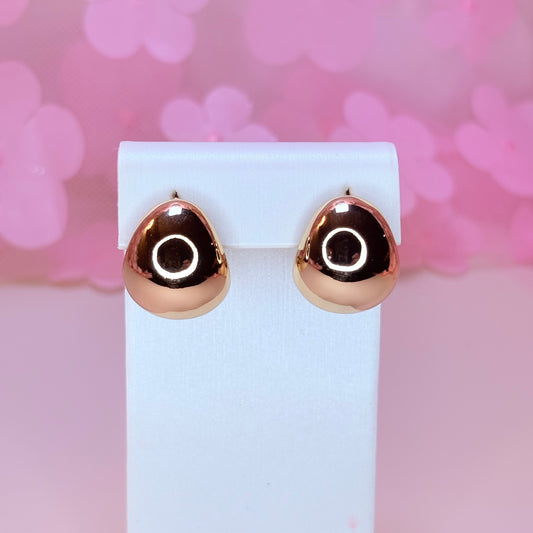 chonky huggie earrings