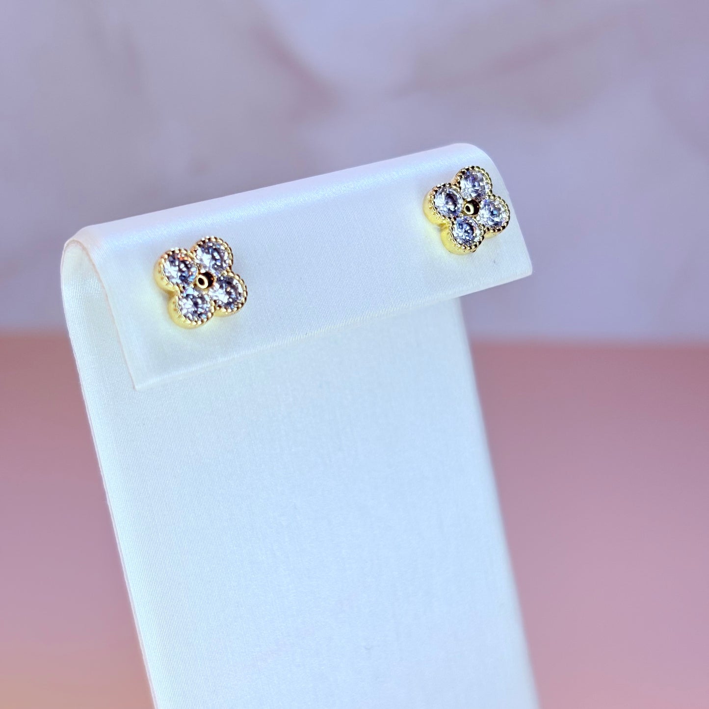 coquette clover stud earrings