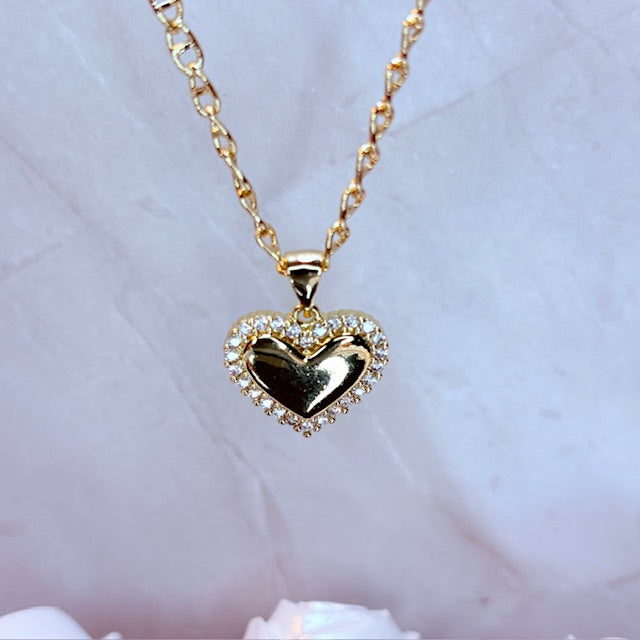 coquette glow heart necklace