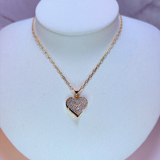 corazon de oro necklace