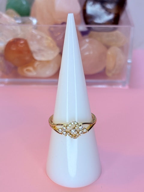 dainty heart ring