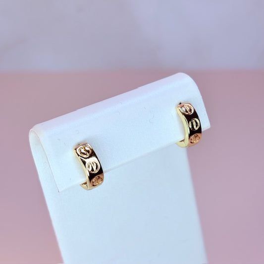 dainty screw accent huggie earrings