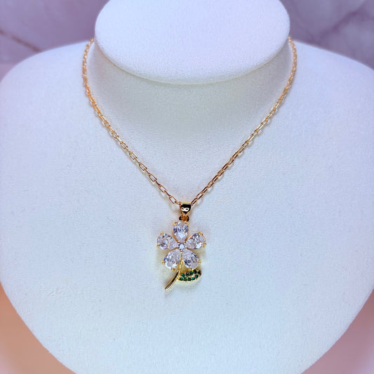 daisy necklace