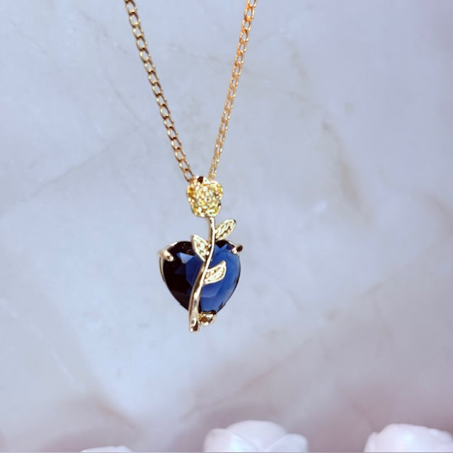 enchanted rose heart necklace