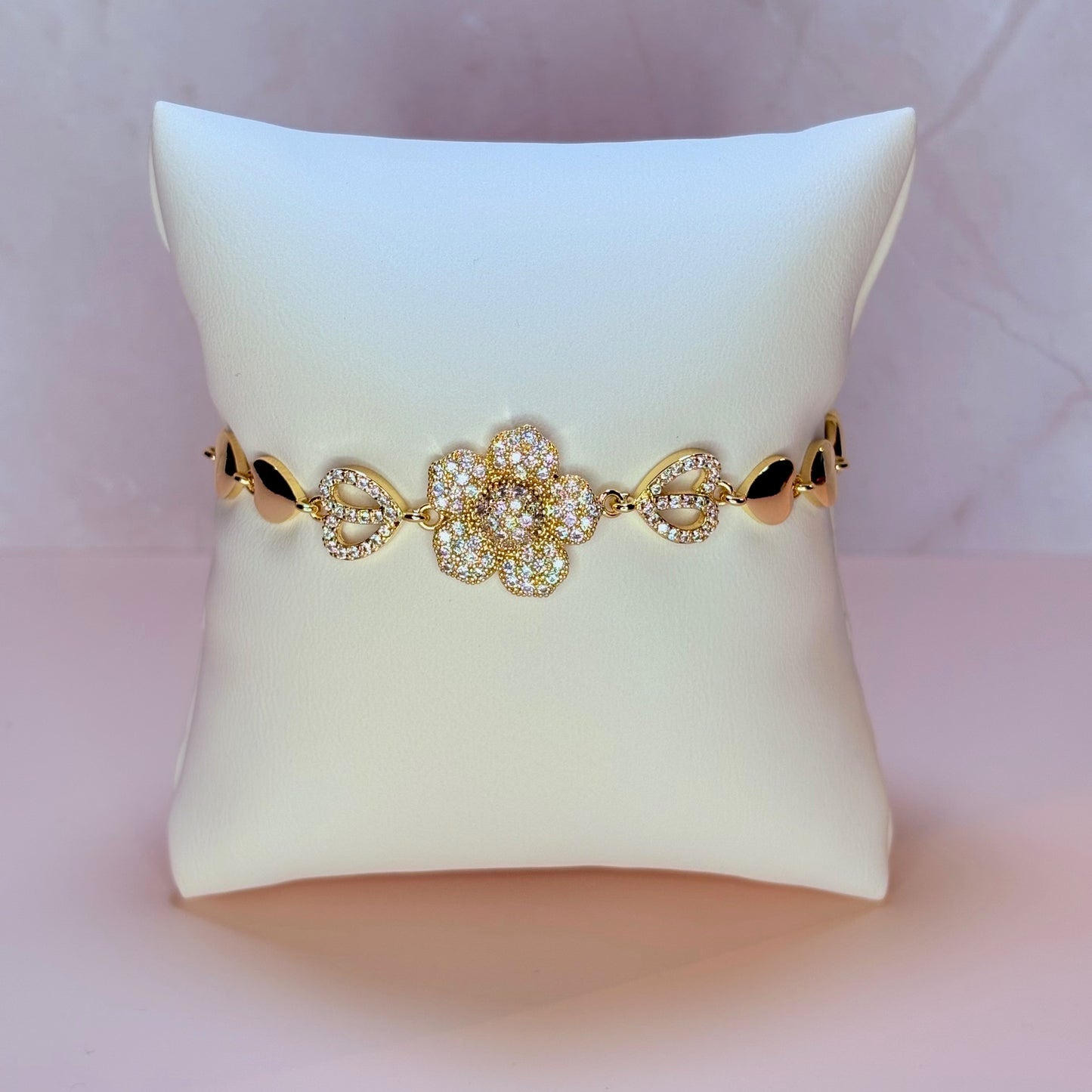 flor bracelet