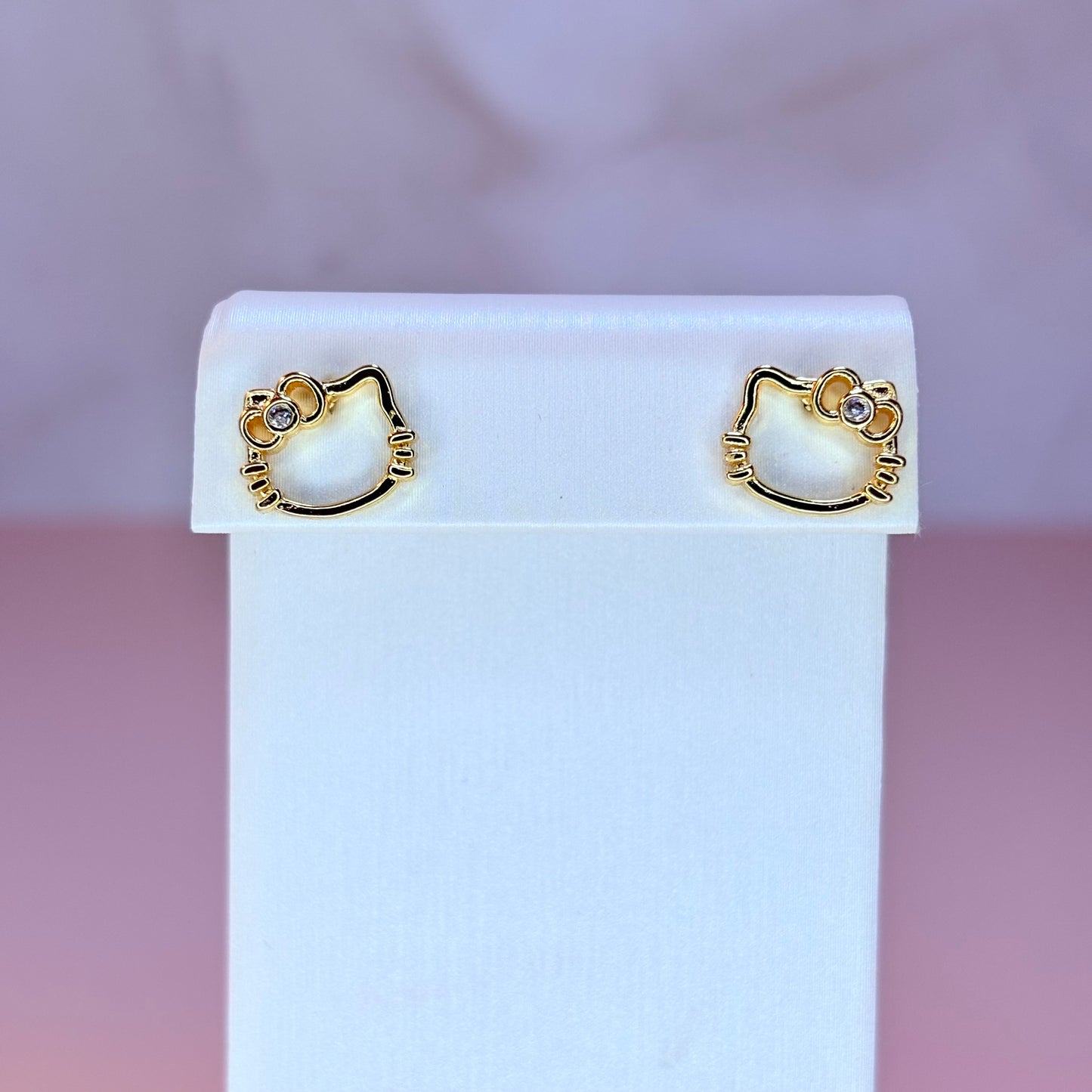 gatita stud earrings