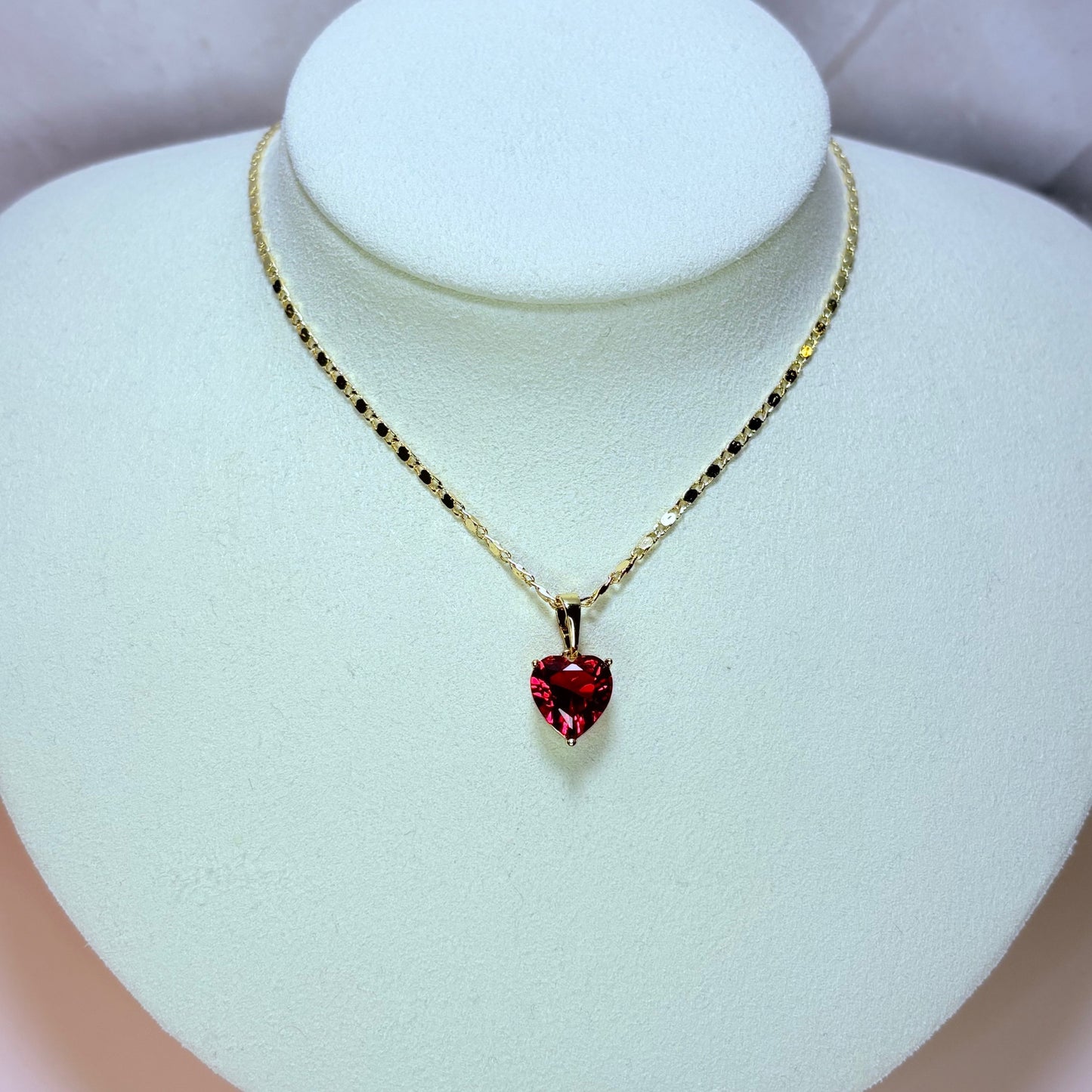 giulia heart necklace