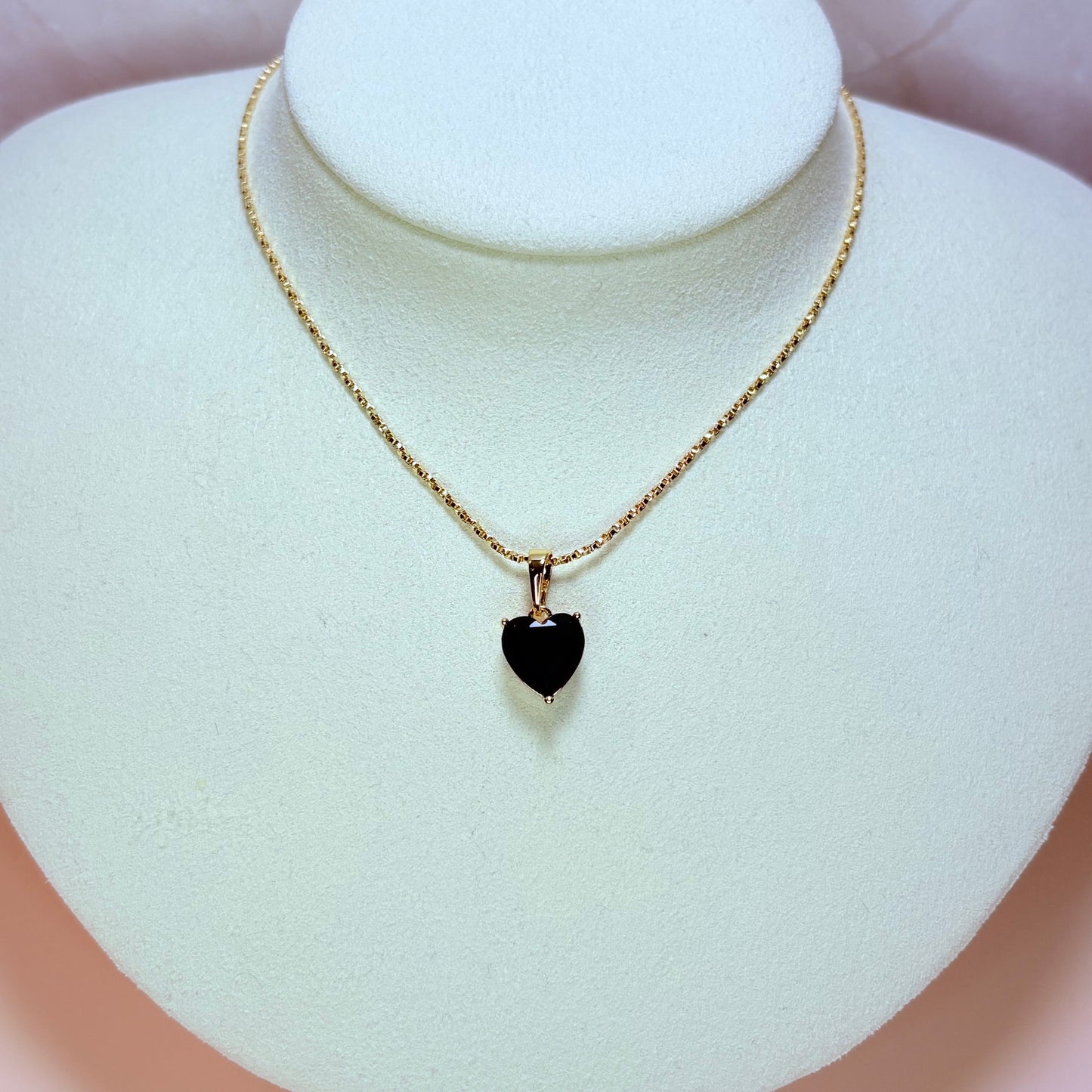 giulia heart necklace