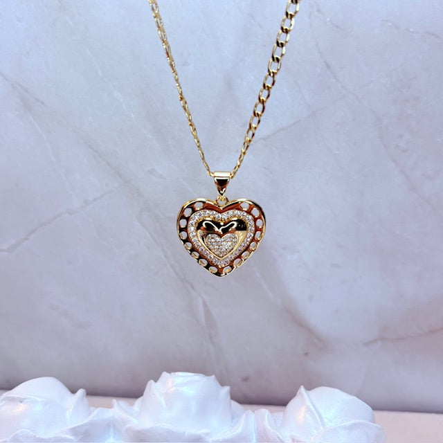 golden era heart necklace