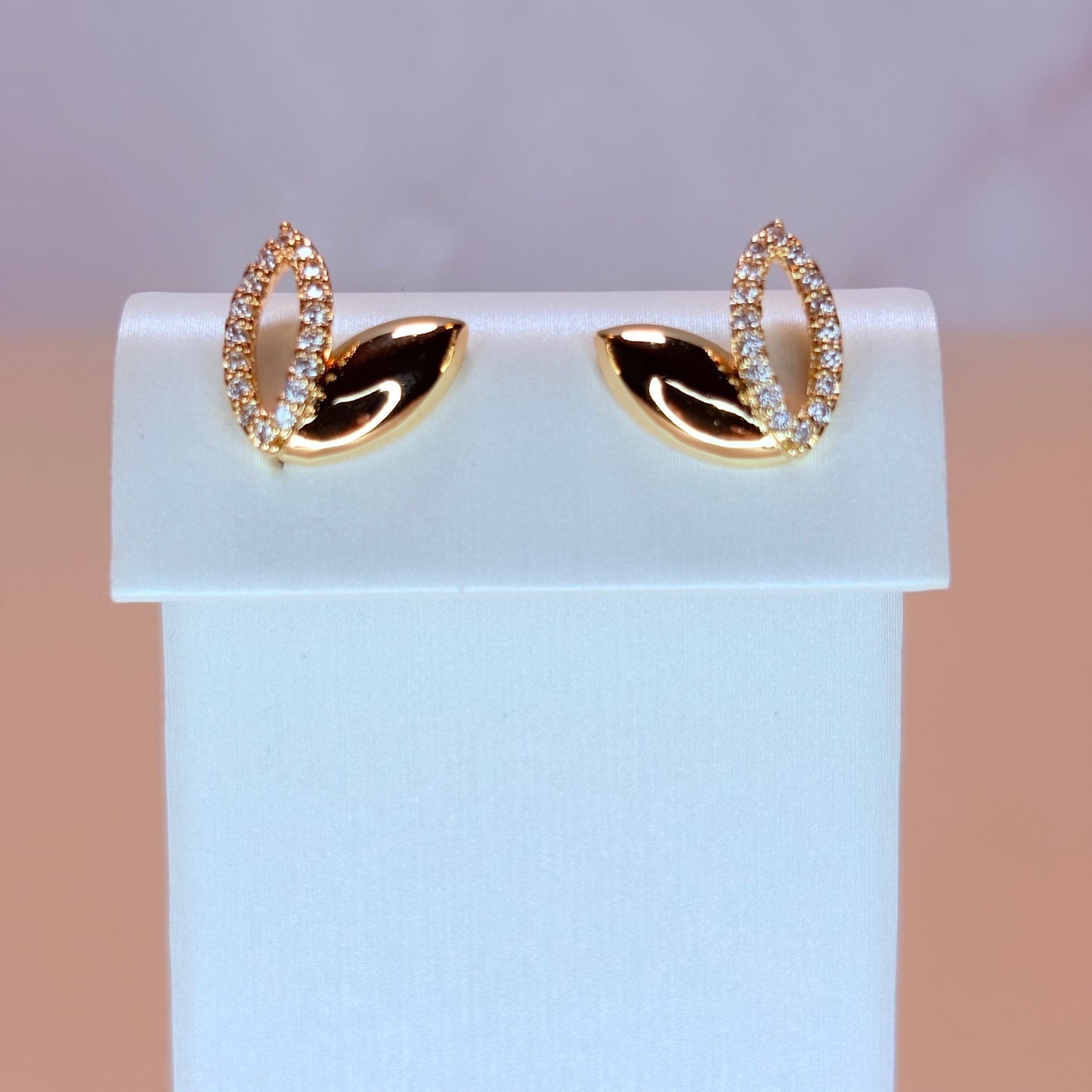 golden leaf earrings