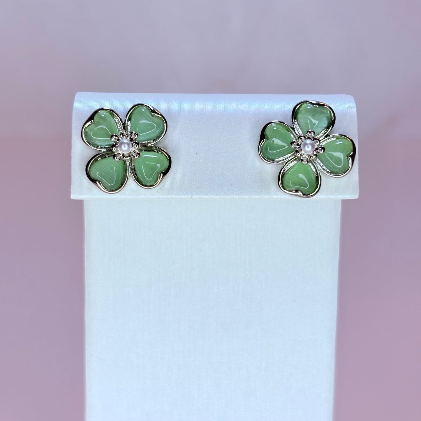 green clover earrings