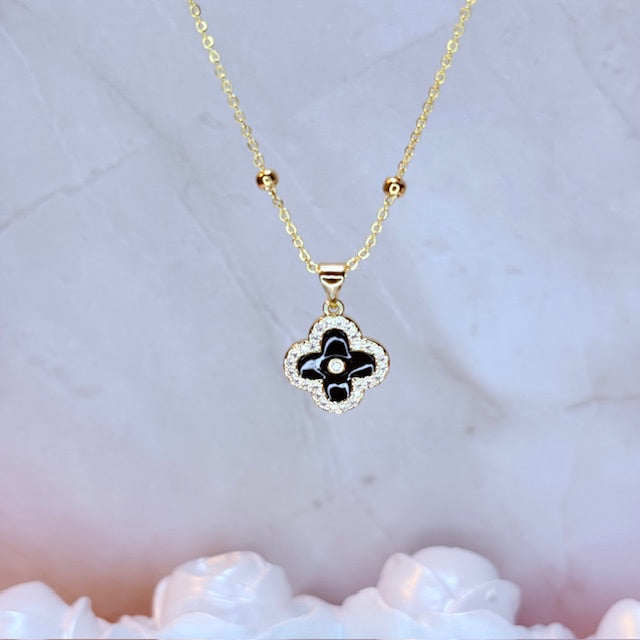 keala clover necklace
