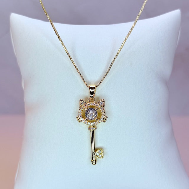 kitty heartlock necklace