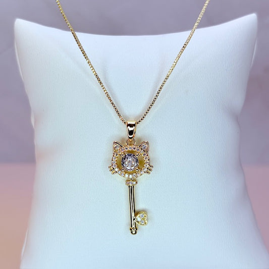 kitty heartlock necklace