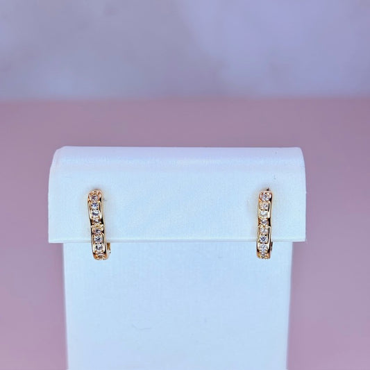 mini heart hug earrings