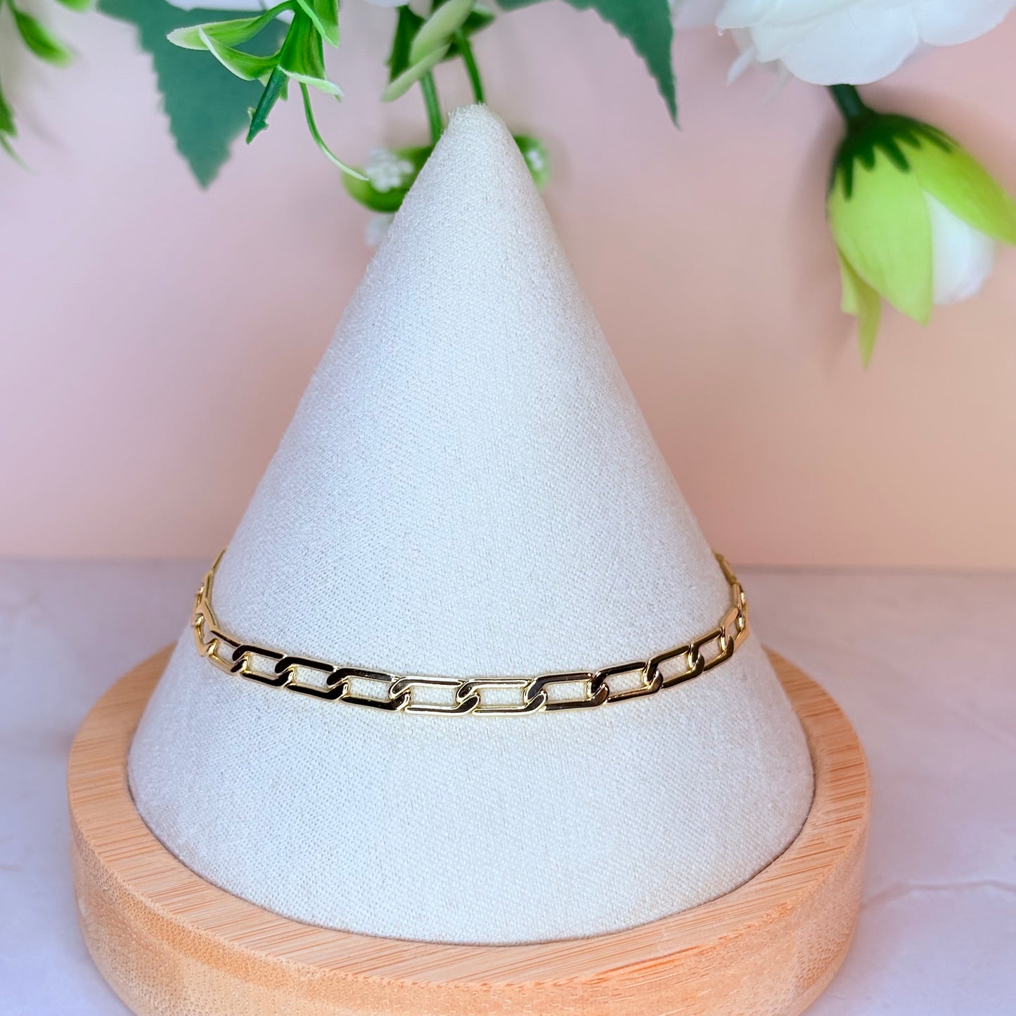 minimalist gold bracelet