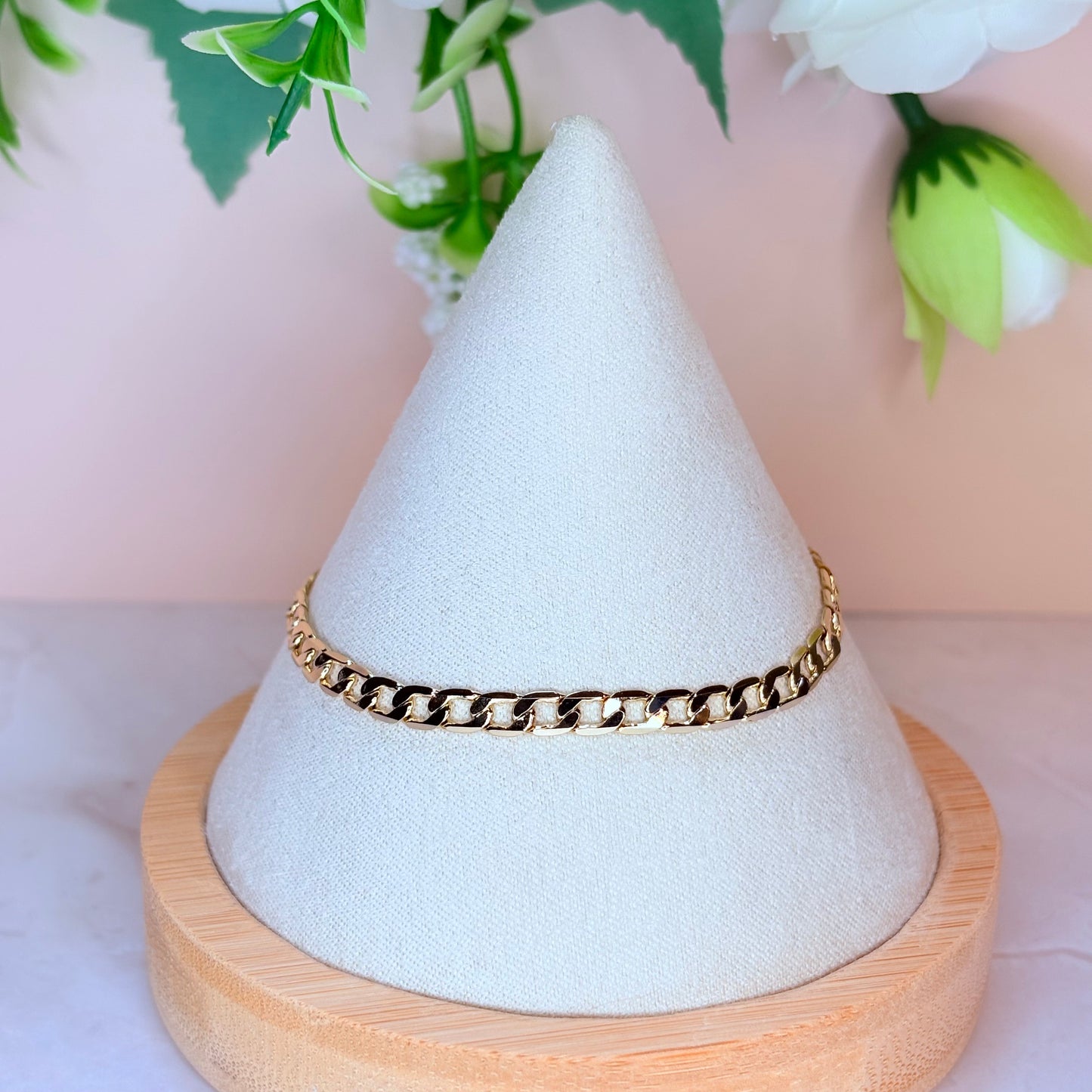 minimalist gold cuban link bracelet