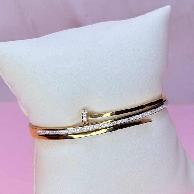 twisted nail bangle