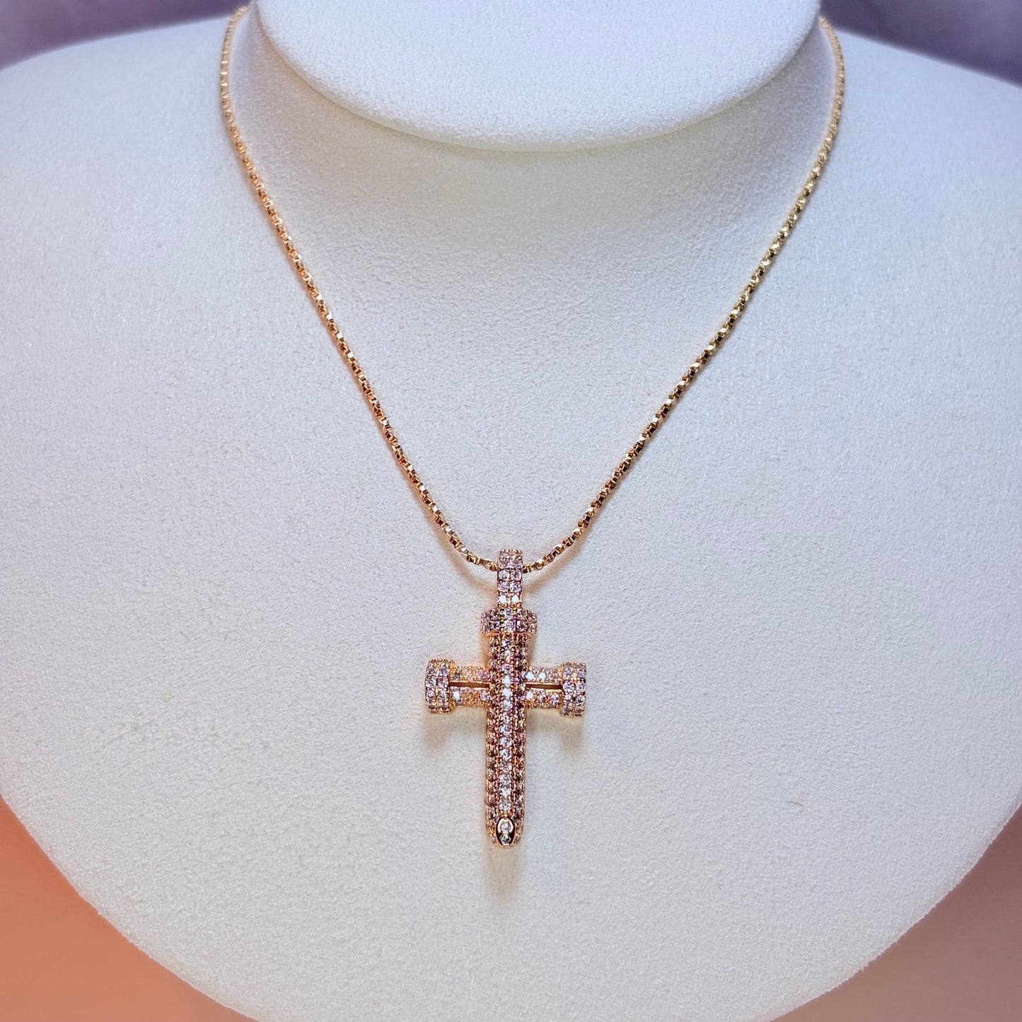 nayeli cross necklace