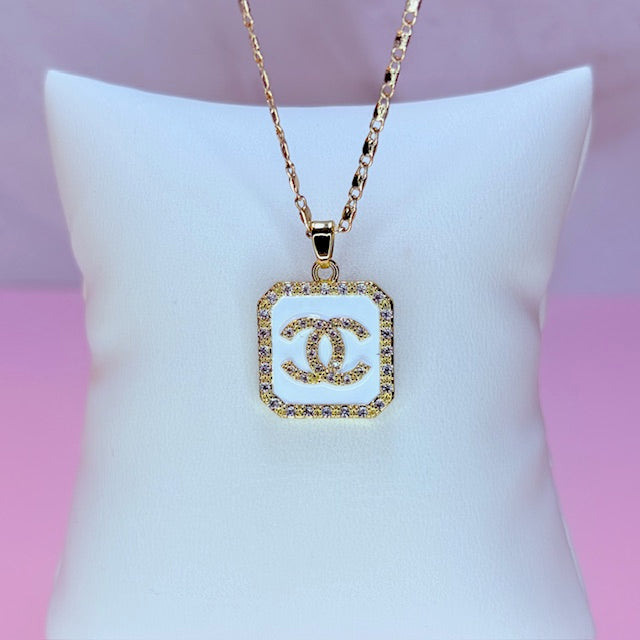 paris cc necklace